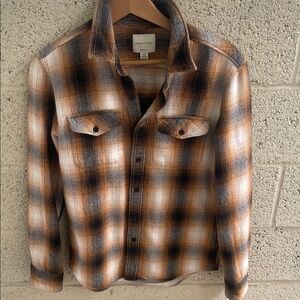 American Eagle Outfitters Brown and Black Plaid Button-Up Shirt